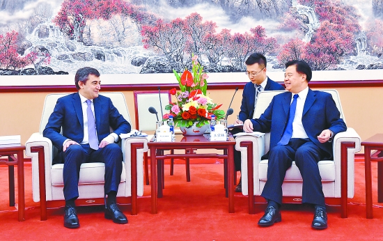 王宜林会见乌兹别克斯坦总理顾问兼能源部长苏尔坦诺夫 王宜林会见乌兹别克斯坦总理顾问兼能源部长苏尔坦诺夫
