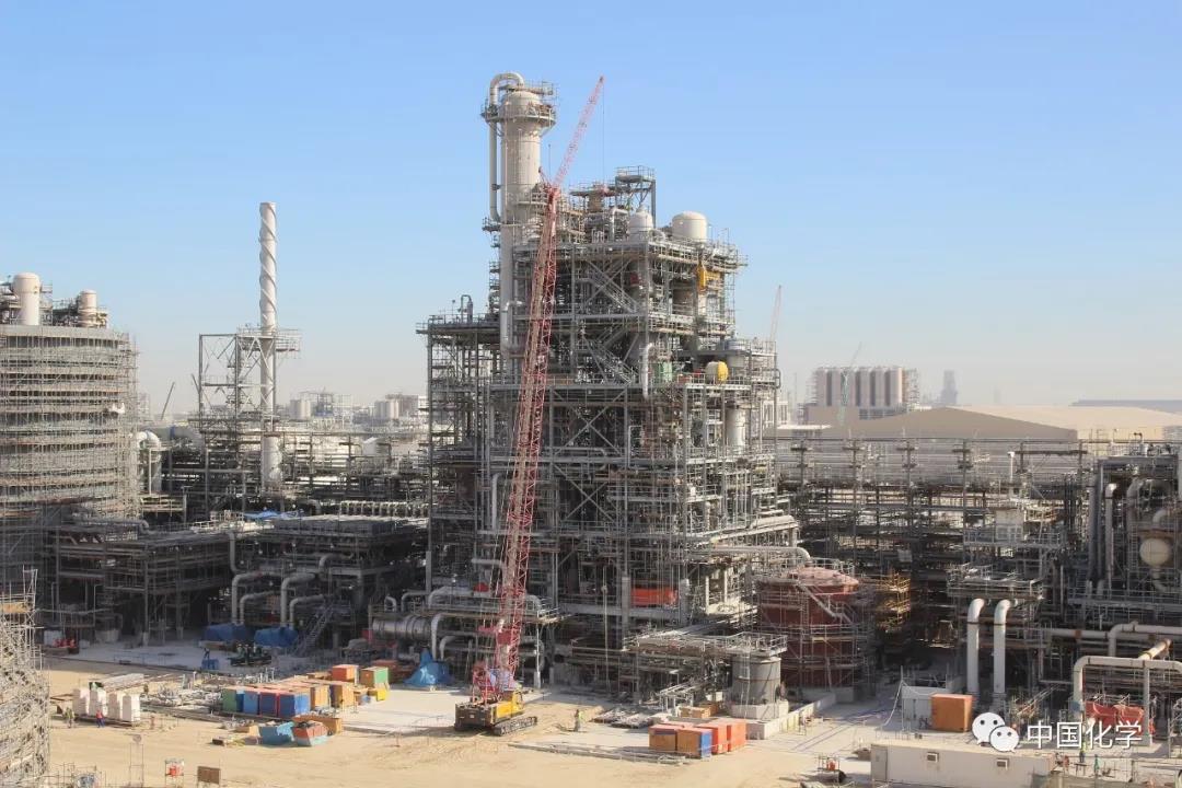 国内外两个战场同步发力!三化建施工生产冲出疫情阴霾 国内外两个战场同步发力!三化建施工生产冲出疫情阴霾