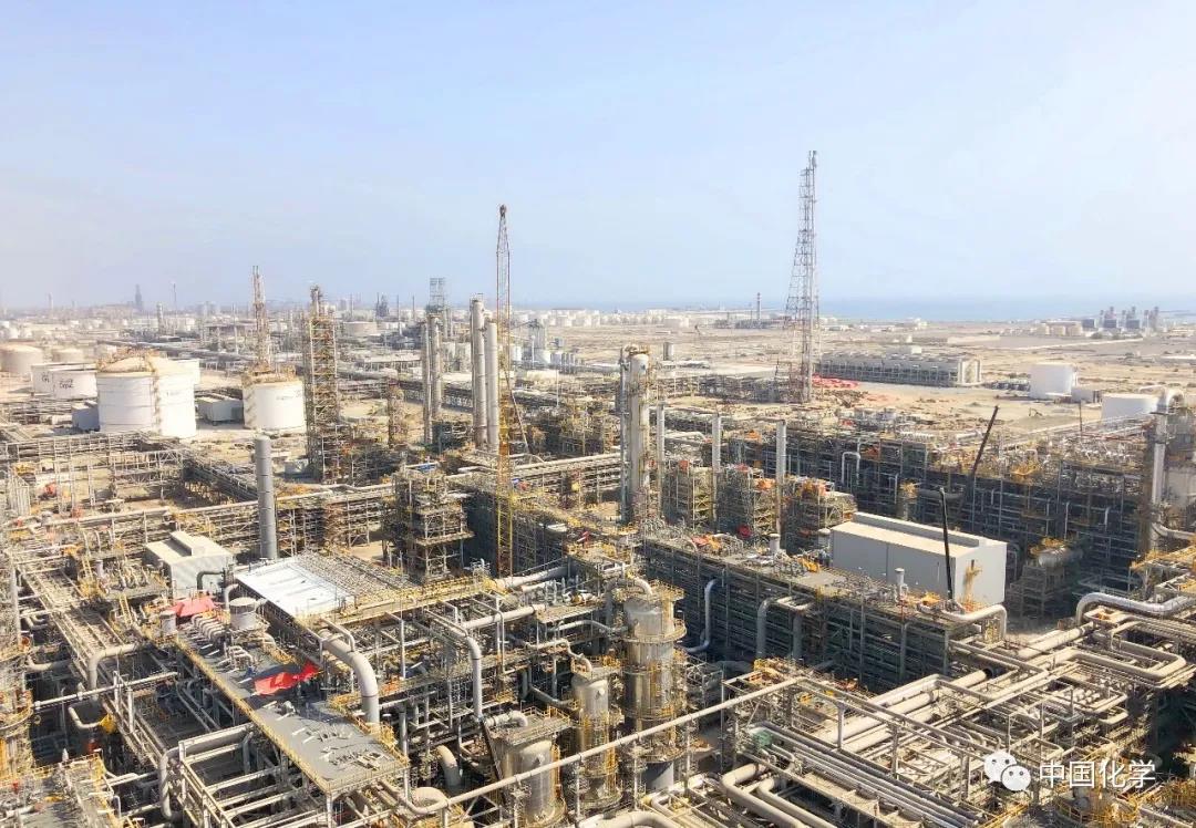 国内外两个战场同步发力!三化建施工生产冲出疫情阴霾 国内外两个战场同步发力!三化建施工生产冲出疫情阴霾