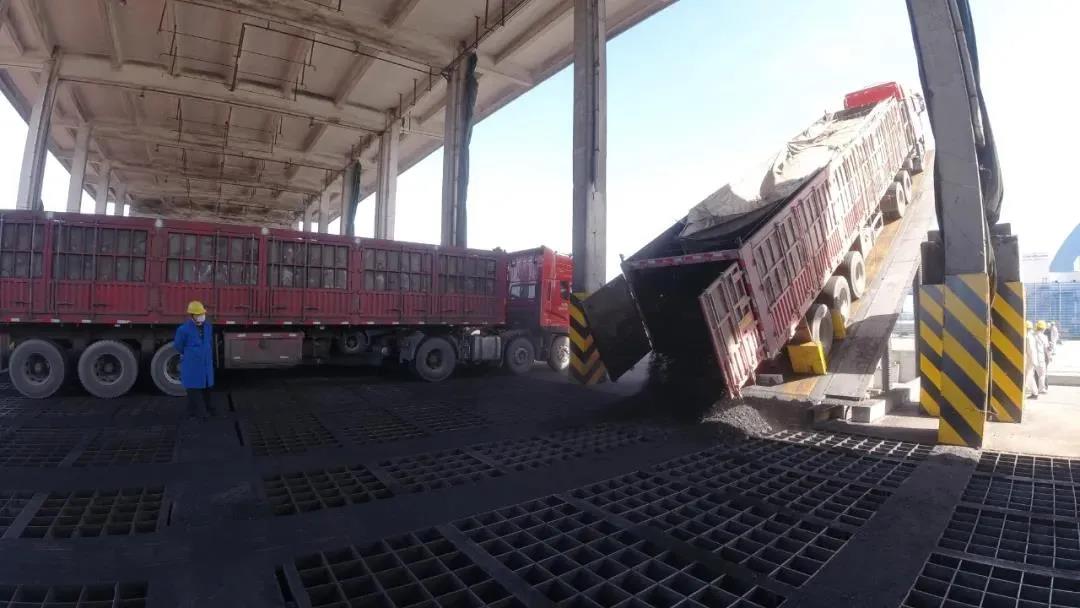 【项目建设】榆能化卸煤设施首台卸车机试车成功 【项目建设】榆能化卸煤设施首台卸车机试车成功