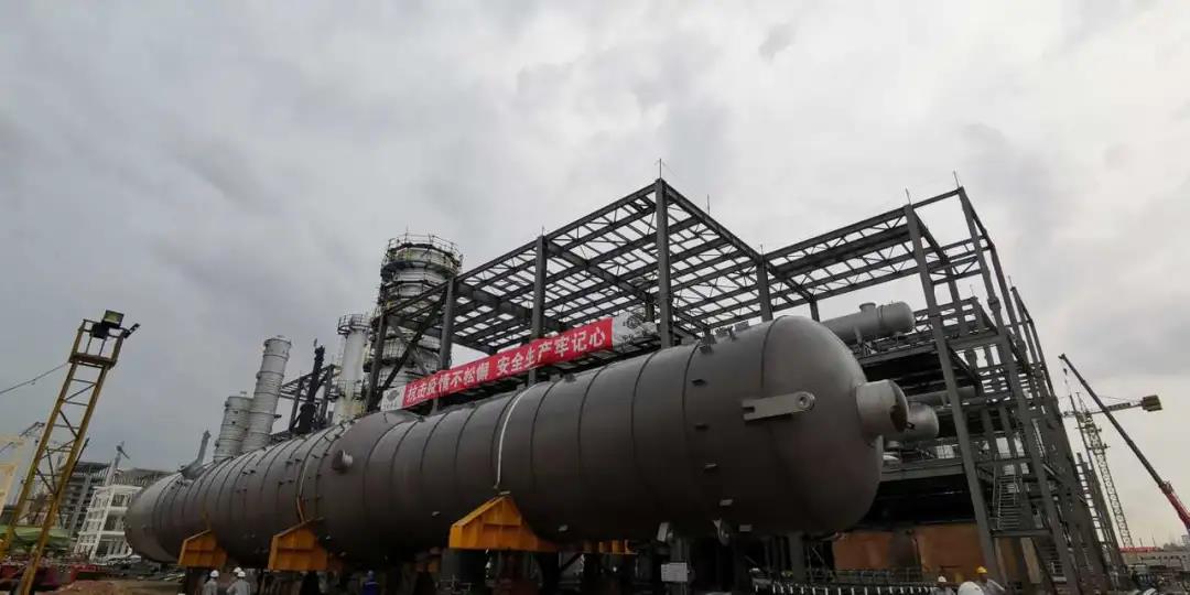 东华科技广西华谊乙二醇装置项目大件设备陆续进场 东华科技广西华谊乙二醇装置项目大件设备陆续进场