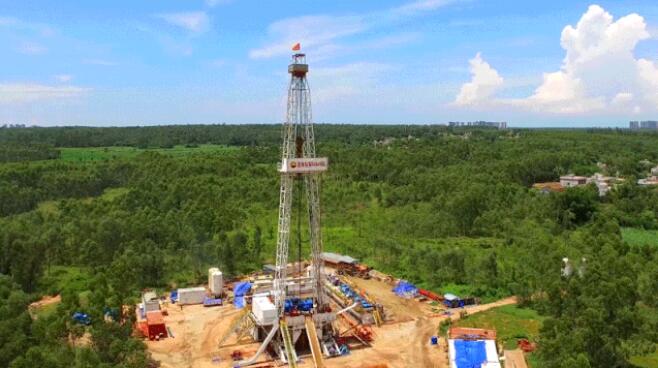 中国石油第三季度扭亏实现盈利400亿元 中国石油第三季度扭亏实现盈利400亿元