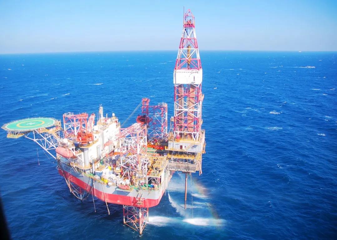 国际油价低位运行,石油公司纷纷宣布这么干...... 国际油价低位运行,石油公司纷纷宣布这么干......