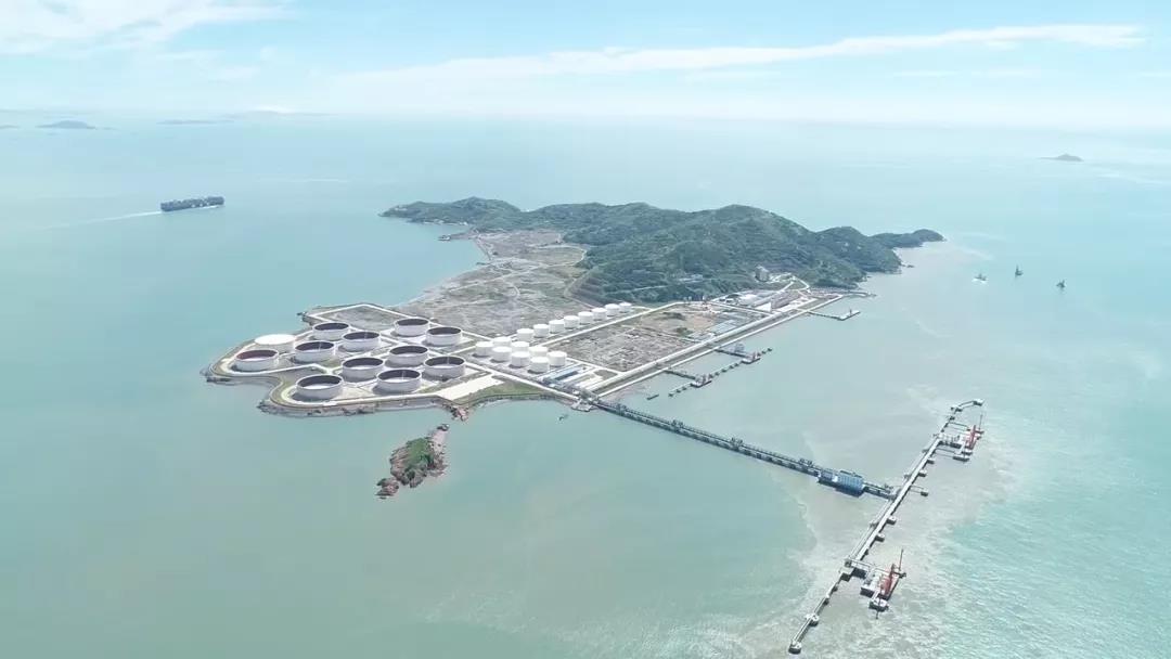 浙江日报头版:打通进口、加工、储运、销售全产业链 浙江自贸区油气吞吐量首破一亿吨 浙江日报头版:打通进口、加工、储运、销售全产业链 浙江自贸区油气吞吐量首破一亿吨