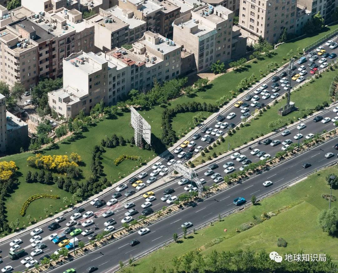 石油土豪伊朗竟无油可用? 石油土豪伊朗竟无油可用?