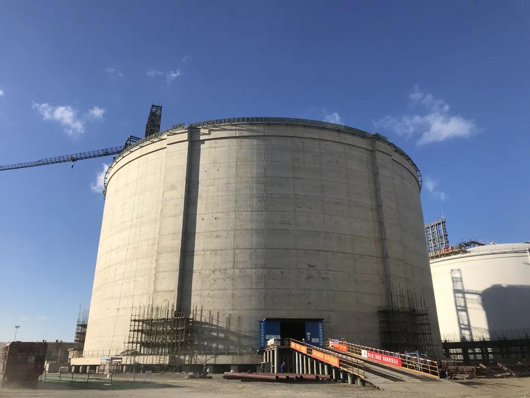 寰球工程公司江苏LNG项目T-1205储罐开始水压试验 寰球工程公司江苏LNG项目T-1205储罐开始水压试验