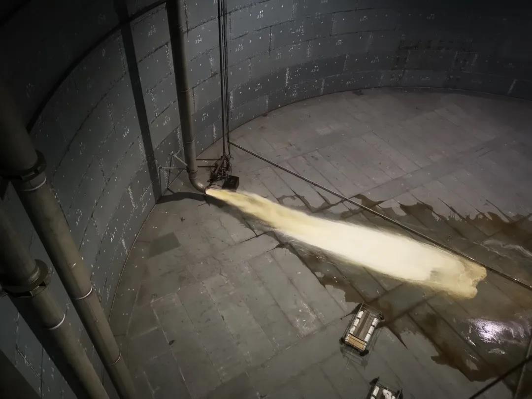 寰球工程公司江苏LNG项目T-1205储罐开始水压试验 寰球工程公司江苏LNG项目T-1205储罐开始水压试验