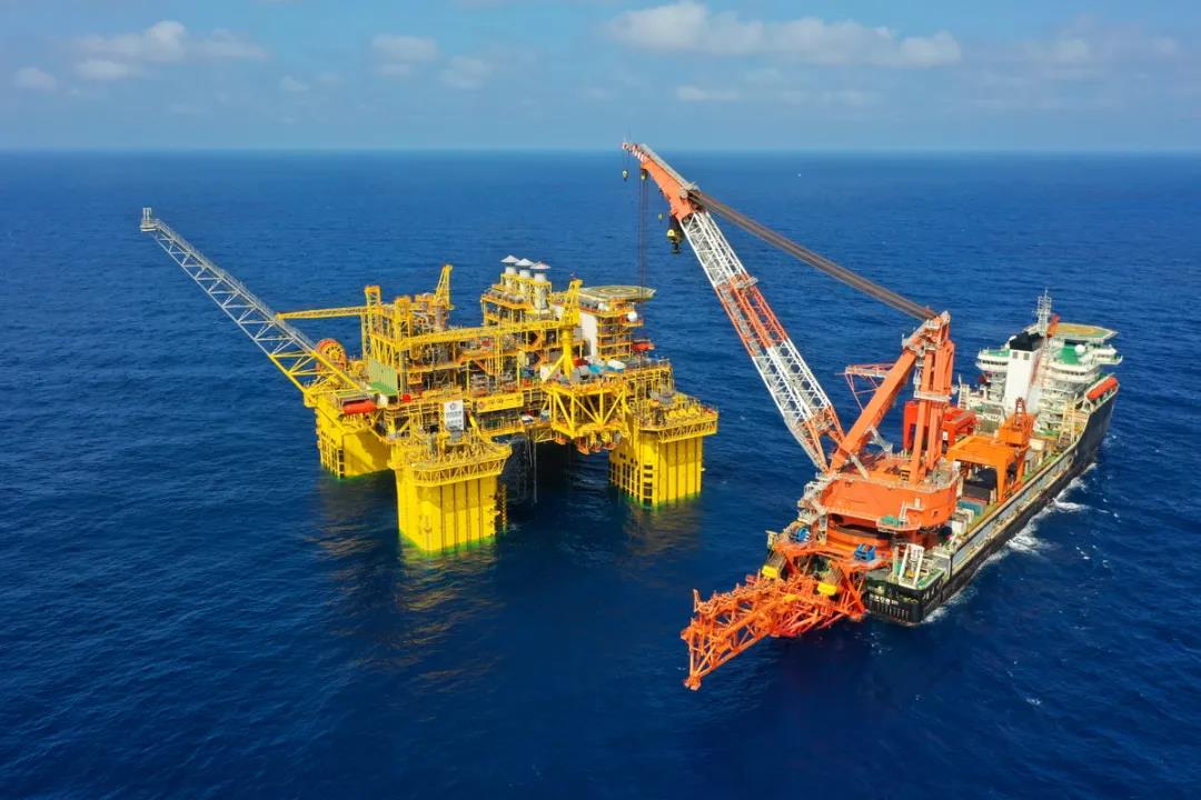 1500米海底,我国首个深水自营大气田两条“营养输送管”就位! 1500米海底,我国首个深水自营大气田两条“营养输送管”就位!