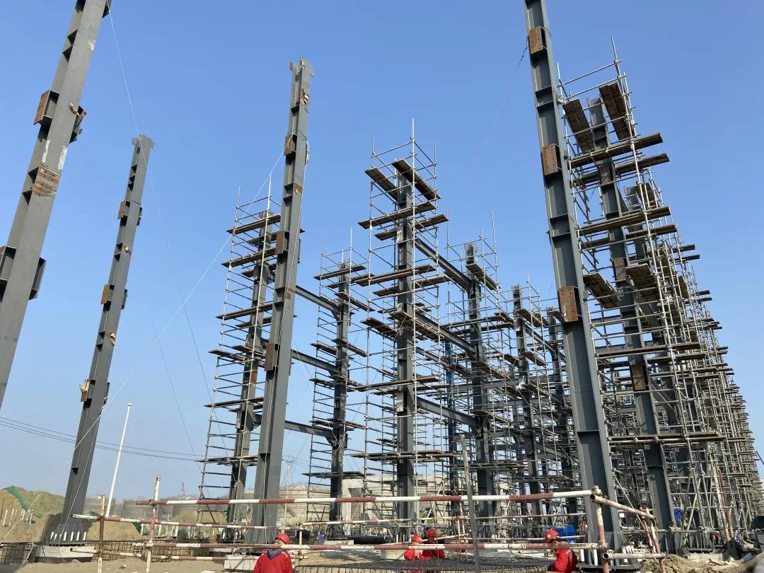 巧干活 提效率 降成本——寰球公司广东石化五联合分项目加快推进钢结构安装有“妙招” 巧干活 提效率 降成本——寰球公司广东石化五联合分项目加快推进钢结构安装有“妙招”