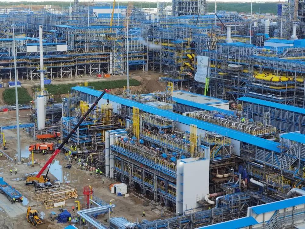 献礼百年丨AGPP项目第二列装置投产,年生产能力达140亿立方米 献礼百年丨AGPP项目第二列装置投产,年生产能力达140亿立方米