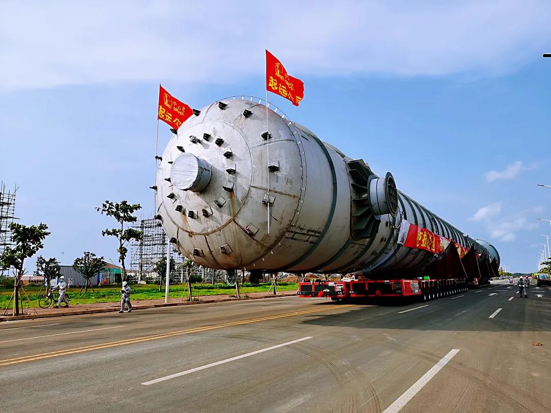 起运公司首次大型设备“海运+倒运”全过程运输圆满成功 起运公司首次大型设备“海运+倒运”全过程运输圆满成功