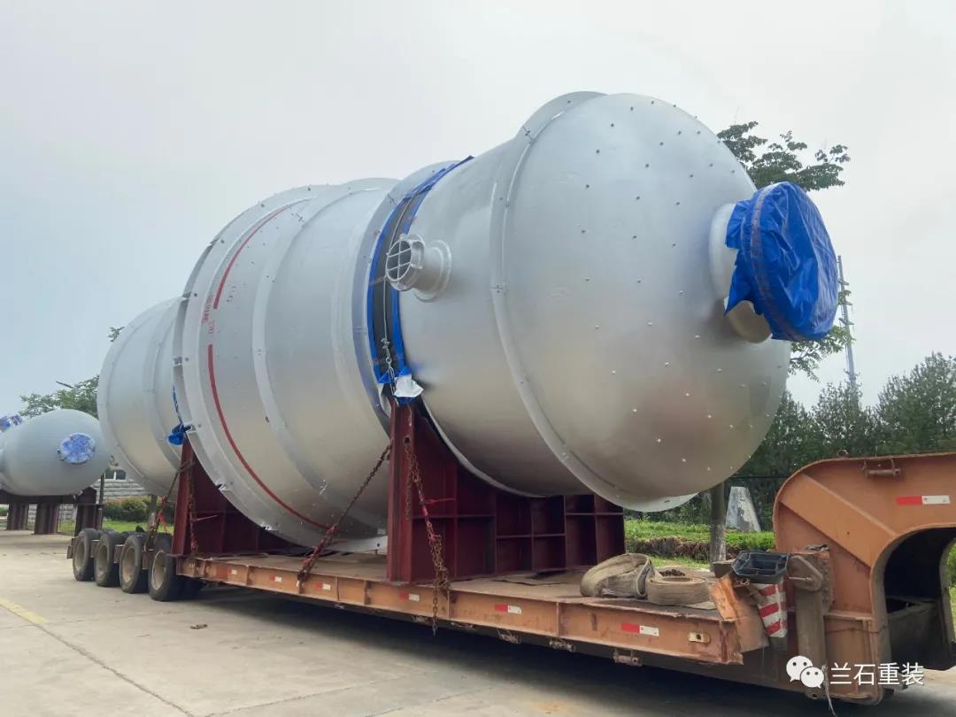 兰石重装承制东营威联化学项目产品完工交付 兰石重装承制东营威联化学项目产品完工交付
