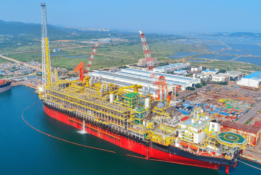 全球最大“海上石油工厂”在大连交付 全球最大“海上石油工厂”在大连交付