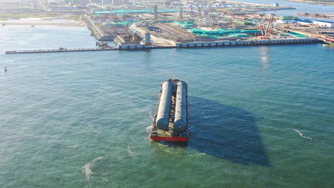 广东石化乙烯装置再添新地标 广东石化乙烯装置再添新地标