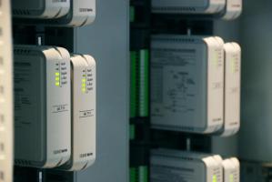 пؼDCSͻȫ򻯹ͷ˹װ