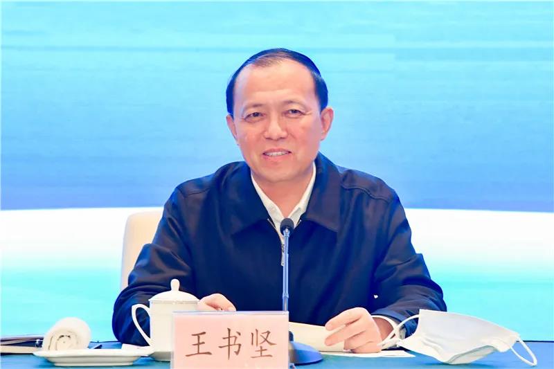 裕龙岛炼化一体化项目推进会议暨签约仪式在济南举行 裕龙岛炼化一体化项目推进会议暨签约仪式在济南举行