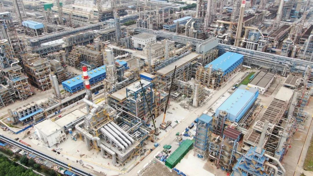 广州(洛阳)工程公司:国内单系列最大的加氢裂化装置投料试车成功 广州(洛阳)工程公司:国内单系列最大的加氢裂化装置投料试车成功