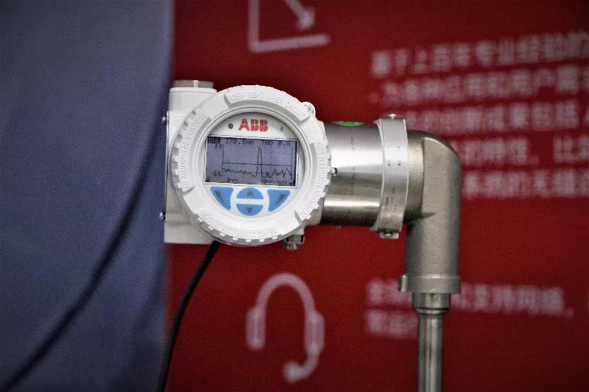 高达2G抗振能力,稳定应对严苛工况,ABB磁致伸缩液位计进入2.0时代 高达2G抗振能力,稳定应对严苛工况,ABB磁致伸缩液位计进入2.0时代