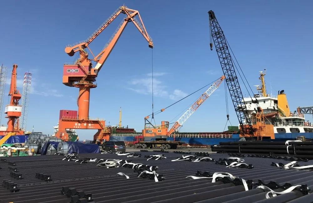 执着奔赴,真诚服务,赢得客户信任 执着奔赴,真诚服务,赢得客户信任