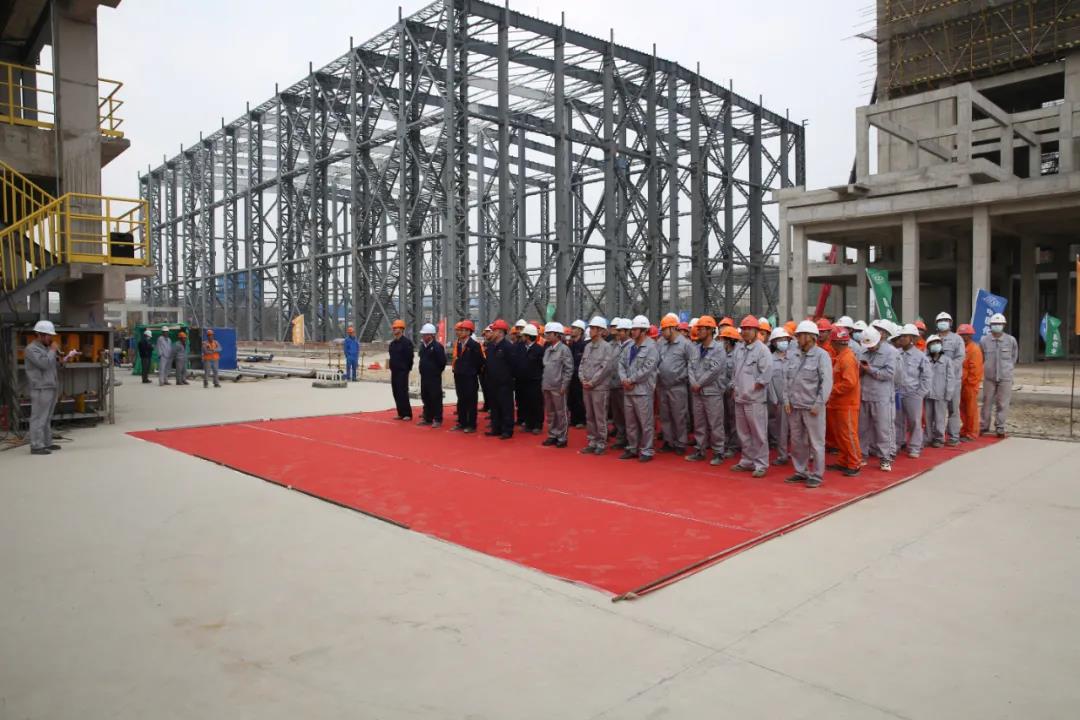 赛鼎公司EPC总承包广西华谊双酚A项目造粒单元框架完成封顶 赛鼎公司EPC总承包广西华谊双酚A项目造粒单元框架完成封顶