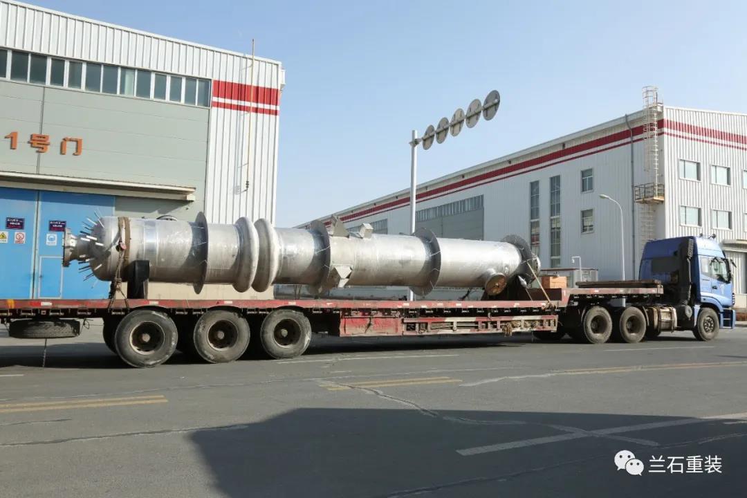 兰石重装研制国产化N08810换热器完工交付 兰石重装研制国产化N08810换热器完工交付