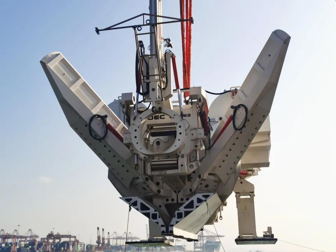 新春开门红!我国首次深水犁式挖沟机海试成功 新春开门红!我国首次深水犁式挖沟机海试成功