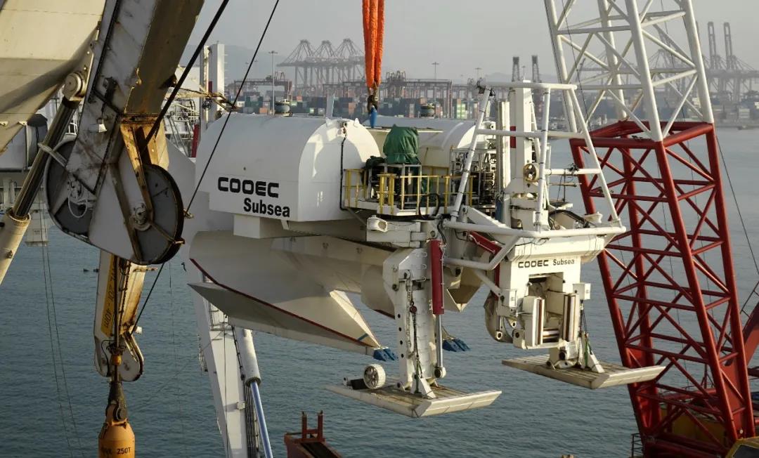 新春开门红!我国首次深水犁式挖沟机海试成功 新春开门红!我国首次深水犁式挖沟机海试成功