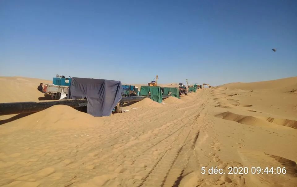 “蒸桑拿 战黄沙” 阿尔及利亚HBR项目首油外输线路全线贯通 “蒸桑拿 战黄沙” 阿尔及利亚HBR项目首油外输线路全线贯通