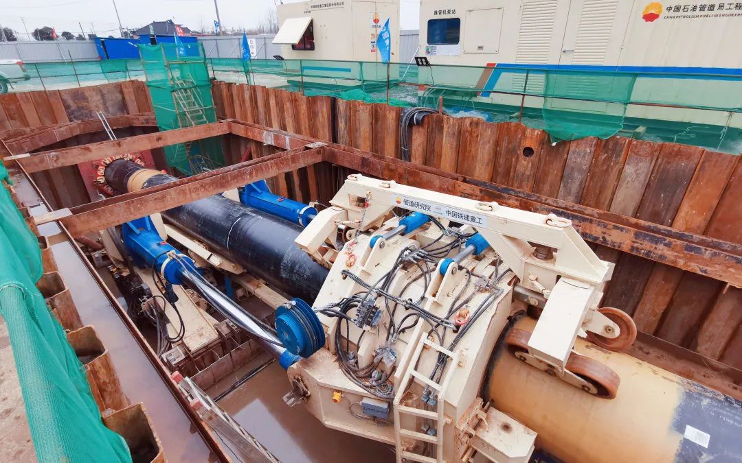 给力!管道局刷新国内四项直铺管施工最高纪录 给力!管道局刷新国内四项直铺管施工最高纪录