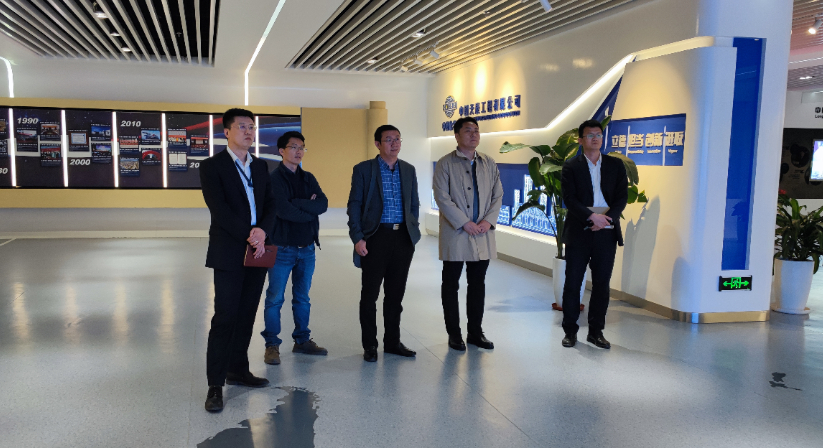 天辰公司与南开大学新催化材料科学研究所进行技术交流 天辰公司与南开大学新催化材料科学研究所进行技术交流