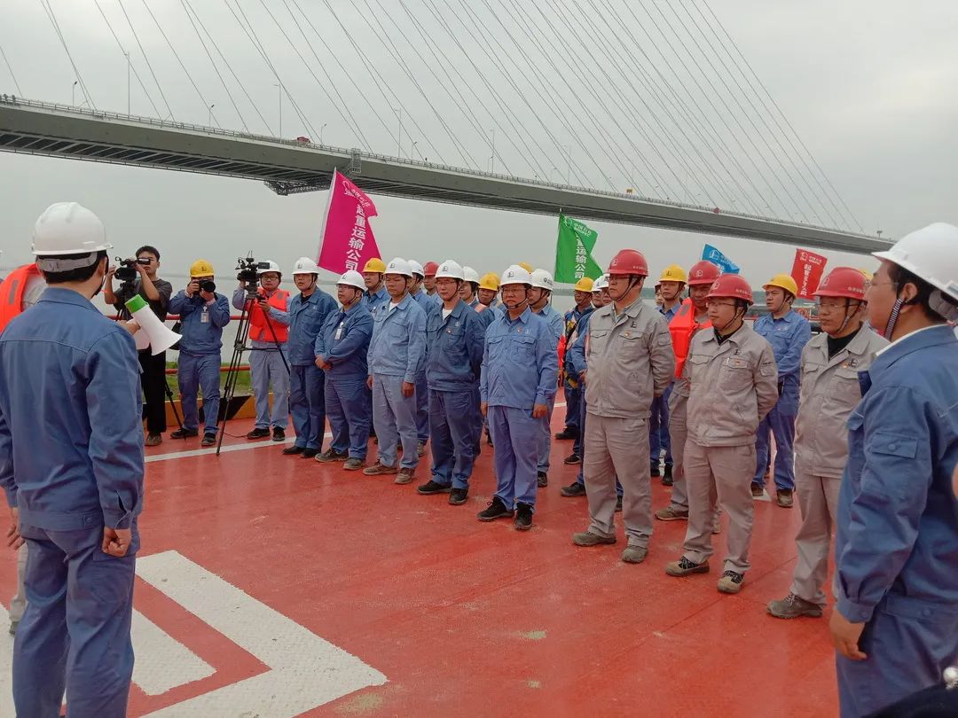 中石化炼化工程起运公司解“化工围江”困境,助绿色发展 中石化炼化工程起运公司解“化工围江”困境,助绿色发展