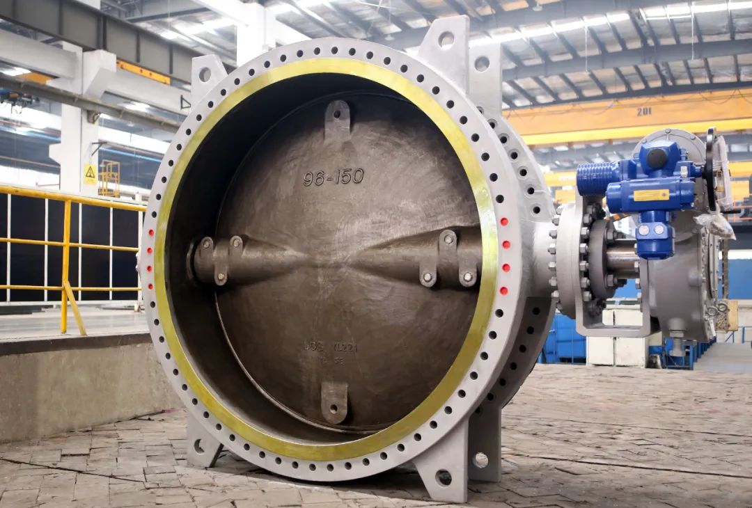 纽威96"大口径电动三偏心蝶阀顺利通过试验 纽威96"大口径电动三偏心蝶阀顺利通过试验