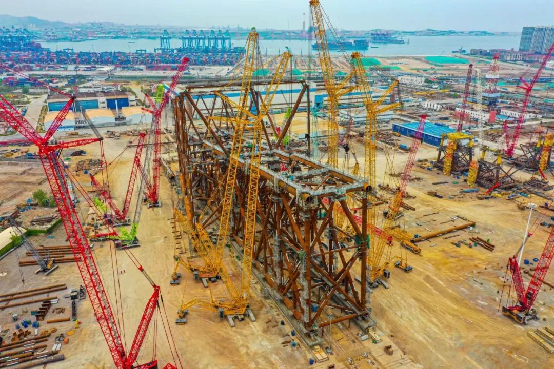 亚洲在建第二深水导管架中心桁架完工 亚洲在建第二深水导管架中心桁架完工