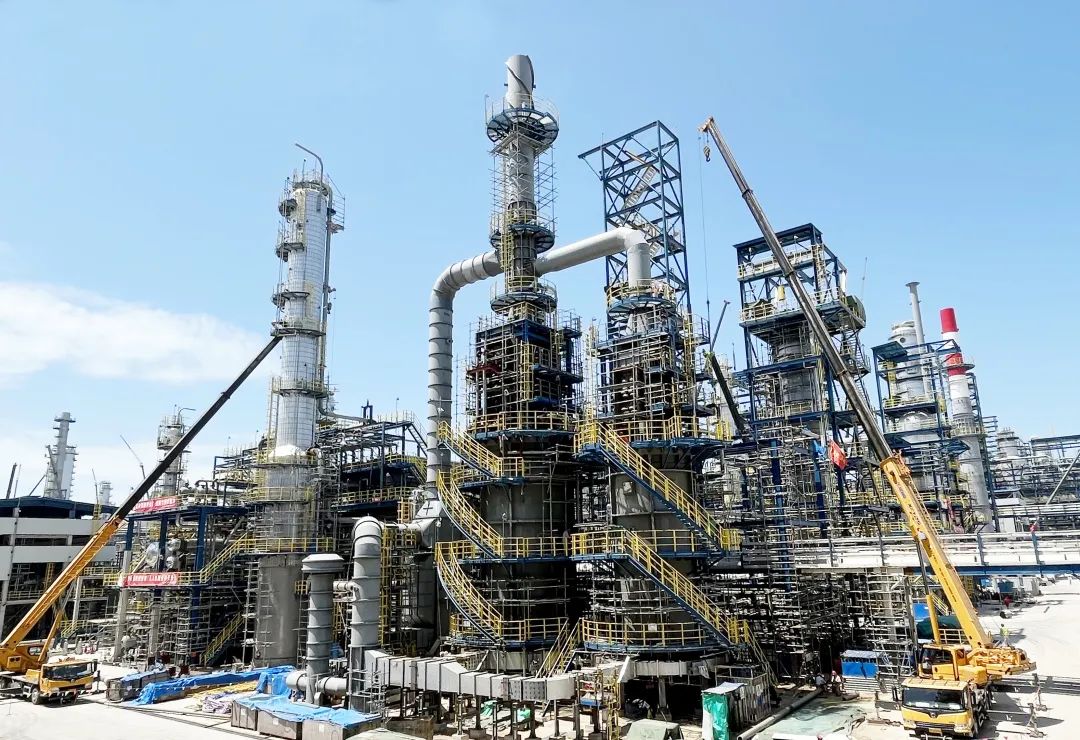 决战·广东石化 | 第一建设公司53个主项擎起“大炼油” 决战·广东石化 | 第一建设公司53个主项擎起“大炼油”