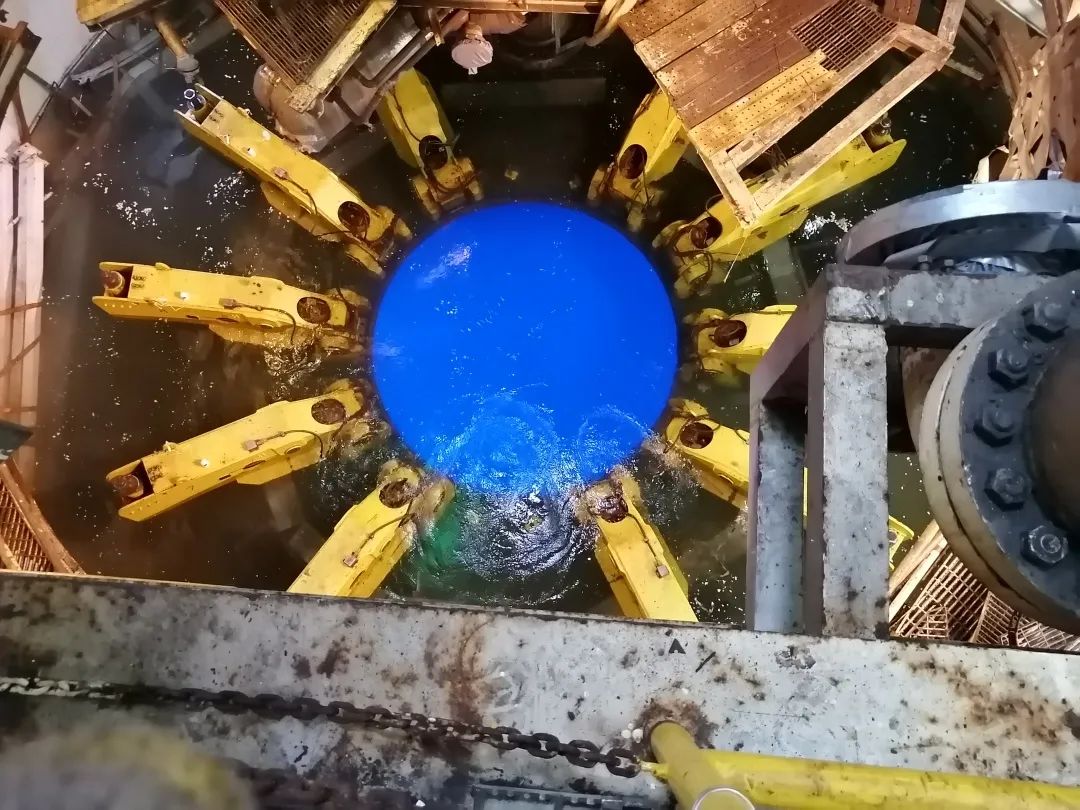 我国首次自主成功解脱海上浮式生产储油装置 我国首次自主成功解脱海上浮式生产储油装置