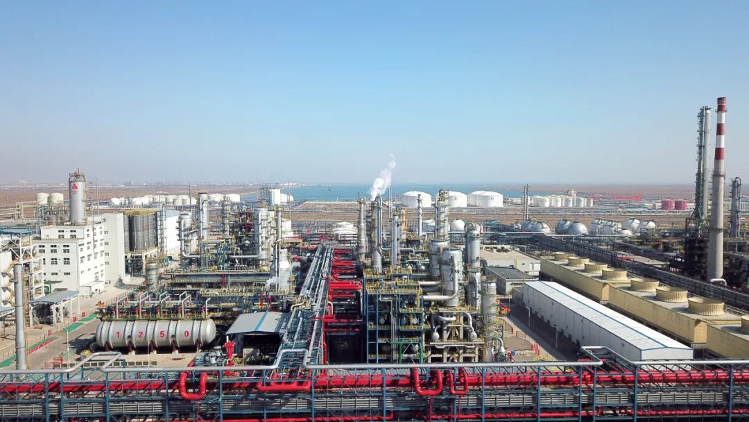 天辰公司总承包的天津渤化“两化”搬迁改造项目20万吨/年环氧丙烷联产45万吨/年苯乙烯装置一次试车成功 天辰公司总承包的天津渤化“两化”搬迁改造项目20万吨/年环氧丙烷联产45万吨/年苯乙烯装置一次试车成功