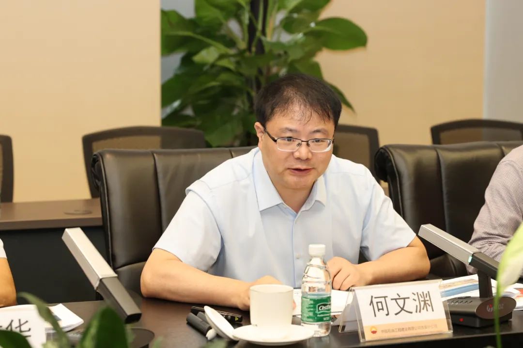 中油工程公司总经理武军陪同中国石油天然气勘探开发公司总经理何文渊一行到西南分公司调研 中油工程公司总经理武军陪同中国石油天然气勘探开发公司总经理何文渊一行到西南分公司调研
