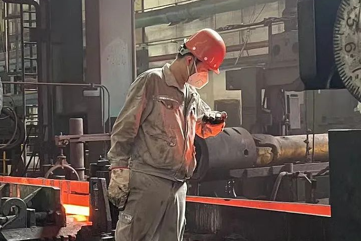 战高温 | 致敬无惧“烤”验的特钢人 战高温 | 致敬无惧“烤”验的特钢人