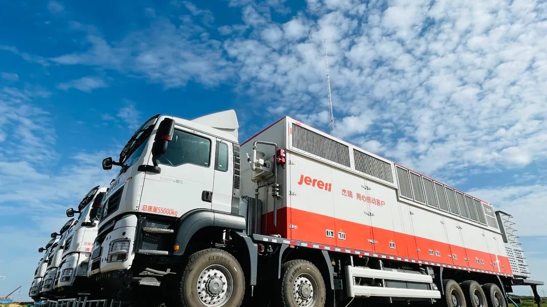 杰瑞智造助力国内最大规模燃气轮机发电全电驱压裂作业 杰瑞智造助力国内最大规模燃气轮机发电全电驱压裂作业