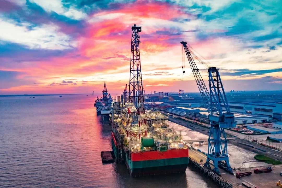 世界最大天然气处理FPSO在启东中远竣工交付 世界最大天然气处理FPSO在启东中远竣工交付