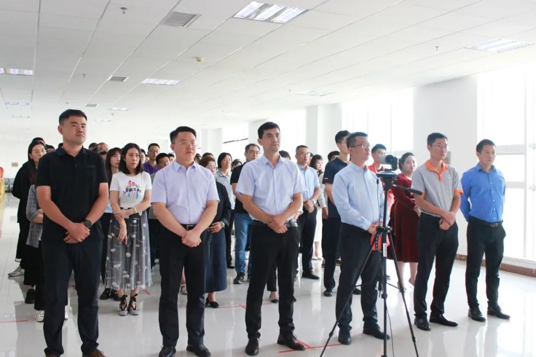 擂战鼓!聚合力!易瑞国际召开年终百日会战动员大会 擂战鼓!聚合力!易瑞国际召开年终百日会战动员大会