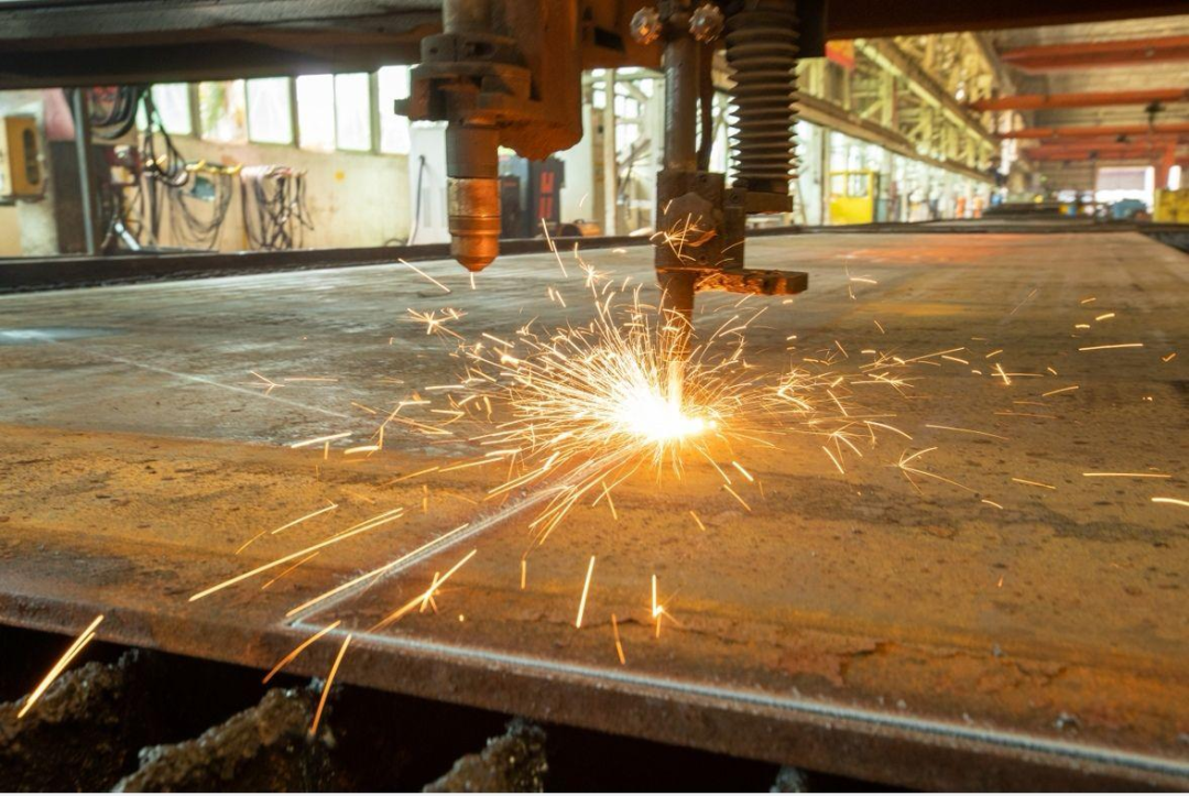 我国首个深水油田二次开发项目建造提速 我国首个深水油田二次开发项目建造提速