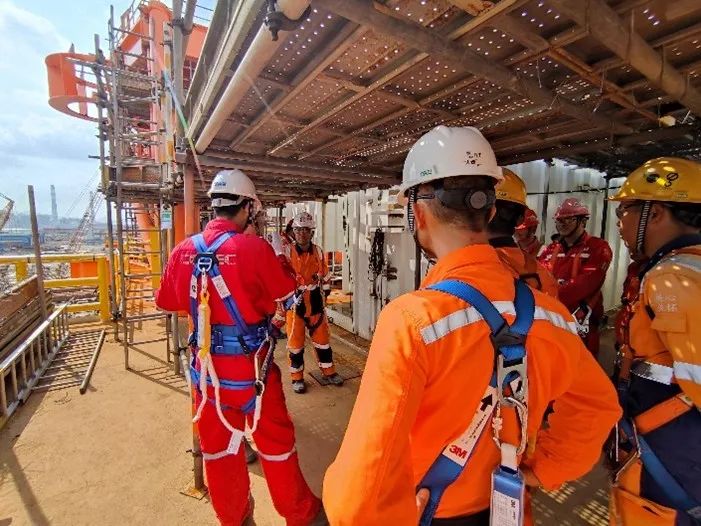 主体结构封顶!最大南海合作油田开发项目又迎里程碑节点 主体结构封顶!最大南海合作油田开发项目又迎里程碑节点