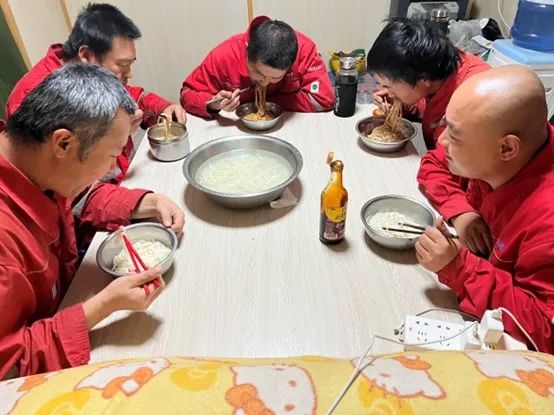 科瑞石油技术-瑞恒兴域塔河项目部百日冲刺工作纪实 科瑞石油技术-瑞恒兴域塔河项目部百日冲刺工作纪实