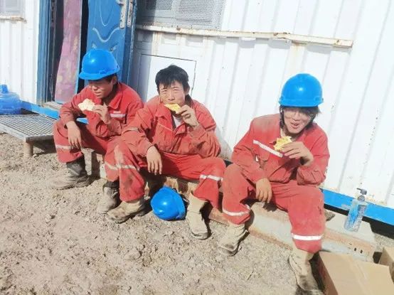 科瑞石油技术-瑞恒兴域塔河项目部百日冲刺工作纪实 科瑞石油技术-瑞恒兴域塔河项目部百日冲刺工作纪实