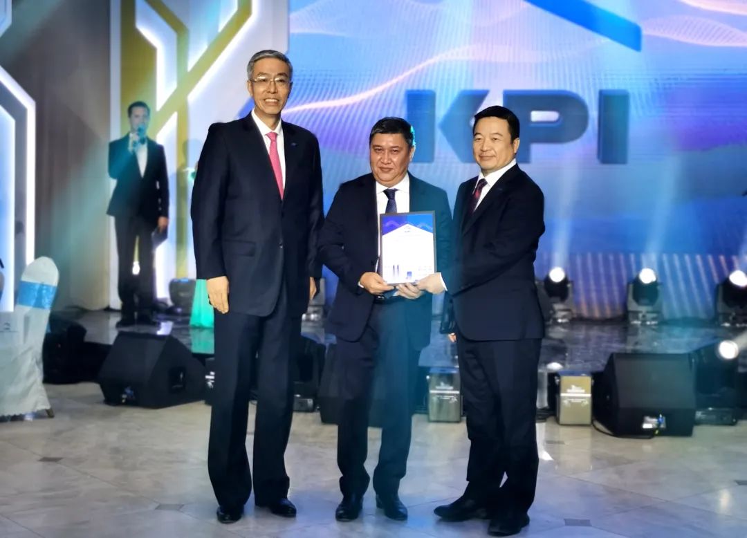 中国化学EPC总承包哈萨克斯坦最大化工项目竣工 哈总统托卡耶夫出席投产仪式 中国化学EPC总承包哈萨克斯坦最大化工项目竣工 哈总统托卡耶夫出席投产仪式