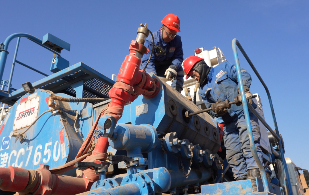 中联公司开年首口非常规天然气井完成大规模压裂 中联公司开年首口非常规天然气井完成大规模压裂