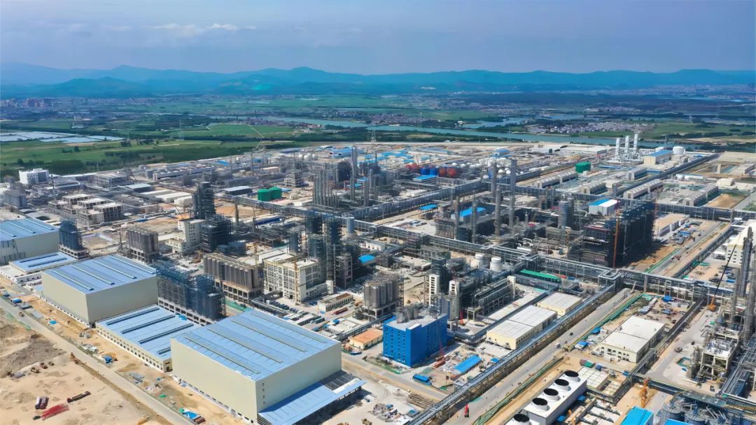 国产化控制系统新的里程碑!中控技术助力打造世界级绿色石化产业基地 国产化控制系统新的里程碑!中控技术助力打造世界级绿色石化产业基地