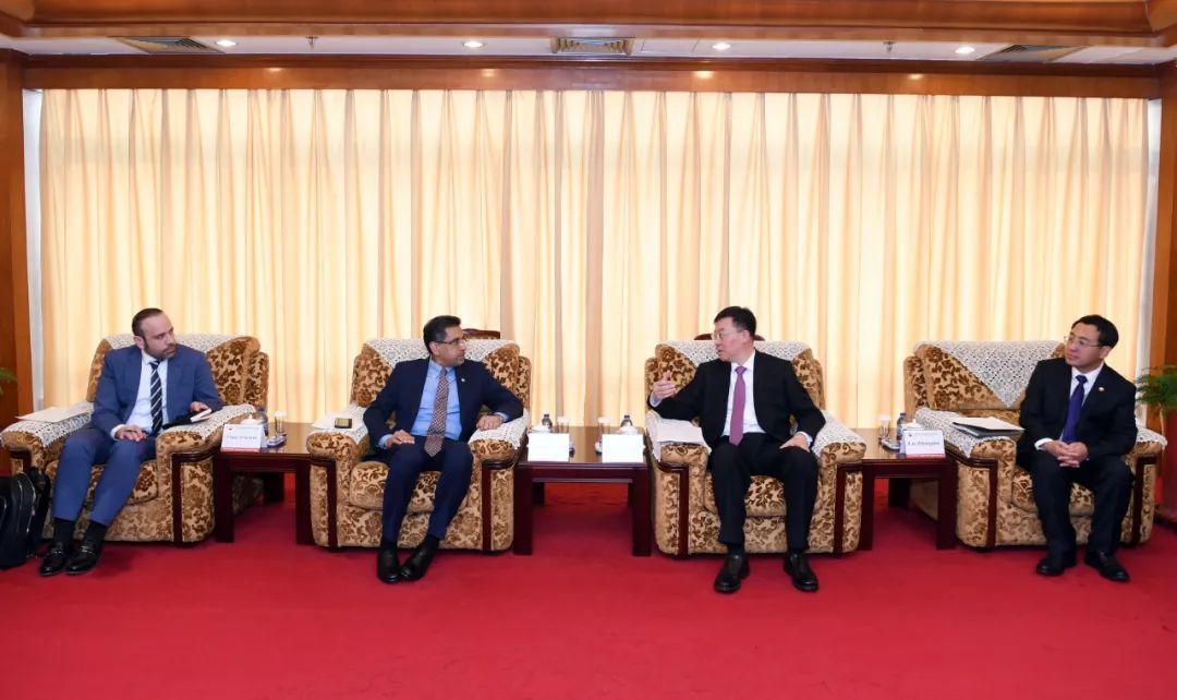 沙特阿美项目管理高级副总裁阿卜杜卡立姆·哈姆迪到中油工程建设公司访问交流 沙特阿美项目管理高级副总裁阿卜杜卡立姆·哈姆迪到中油工程建设公司访问交流