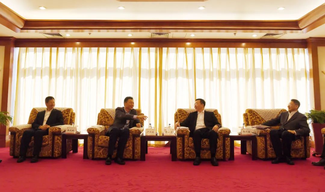 中国石油尼罗河公司总经理卢江波到 中油工程建设公司访问交流 中国石油尼罗河公司总经理卢江波到 中油工程建设公司访问交流